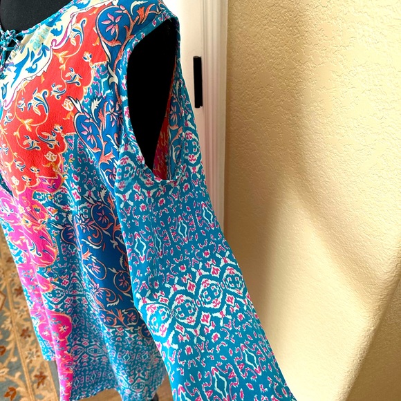 Tolani Cascade Robyn Silk Cold Shoulder Tunic -Medium - Picture 3 of 6